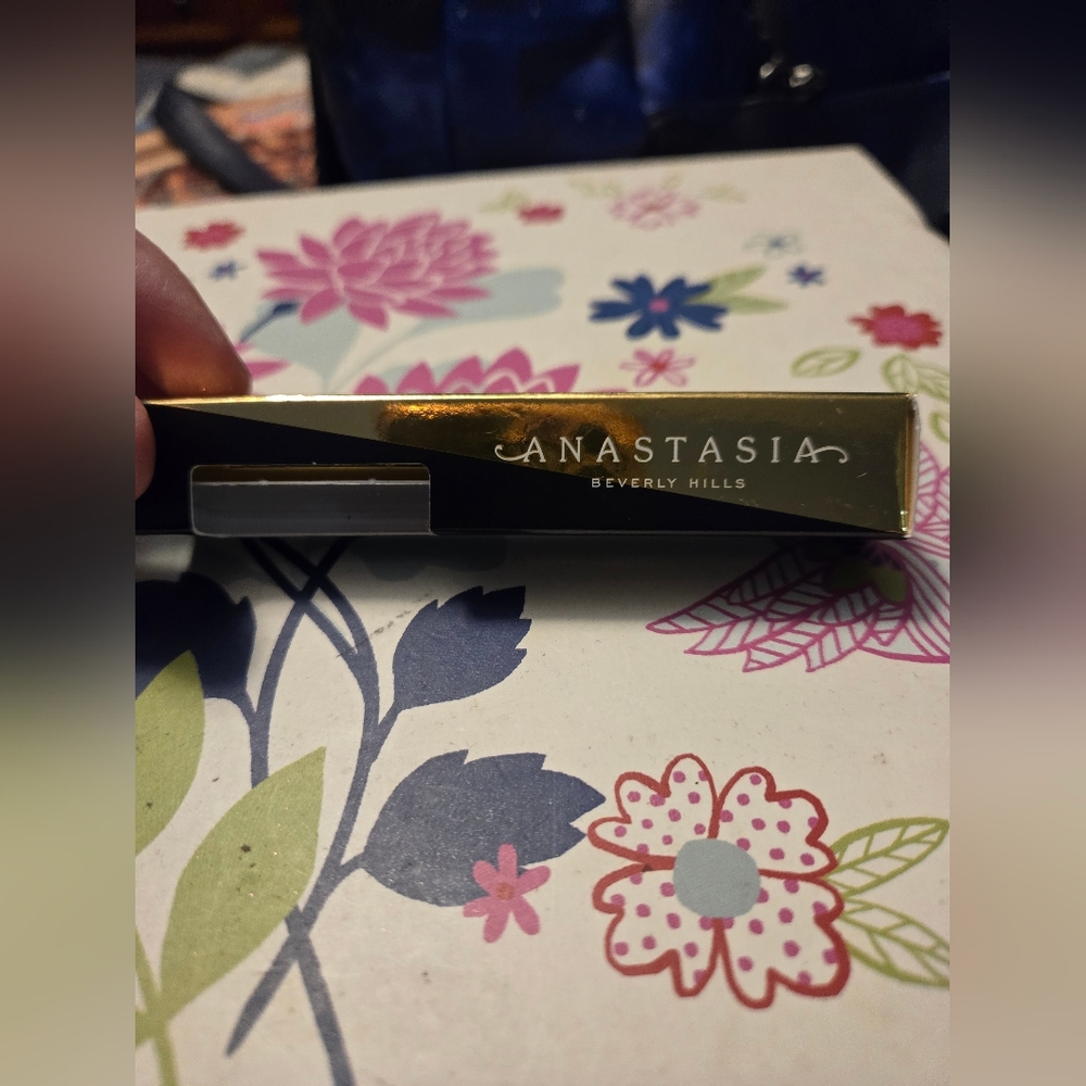 Anastasia Beverly hills Holly wood Brow gel